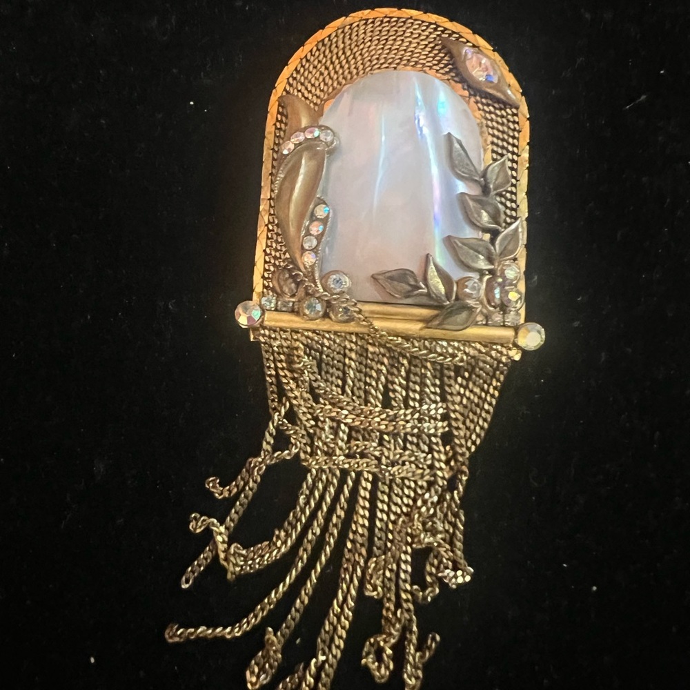 Vintage Marena Handarbeit brooch